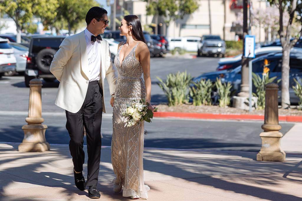 © Dolce Vita Makers - https://dolcevitamakers.com/ newlyweds after intimate wedding