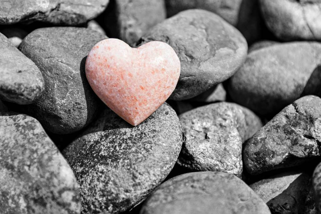 heart stone symbol