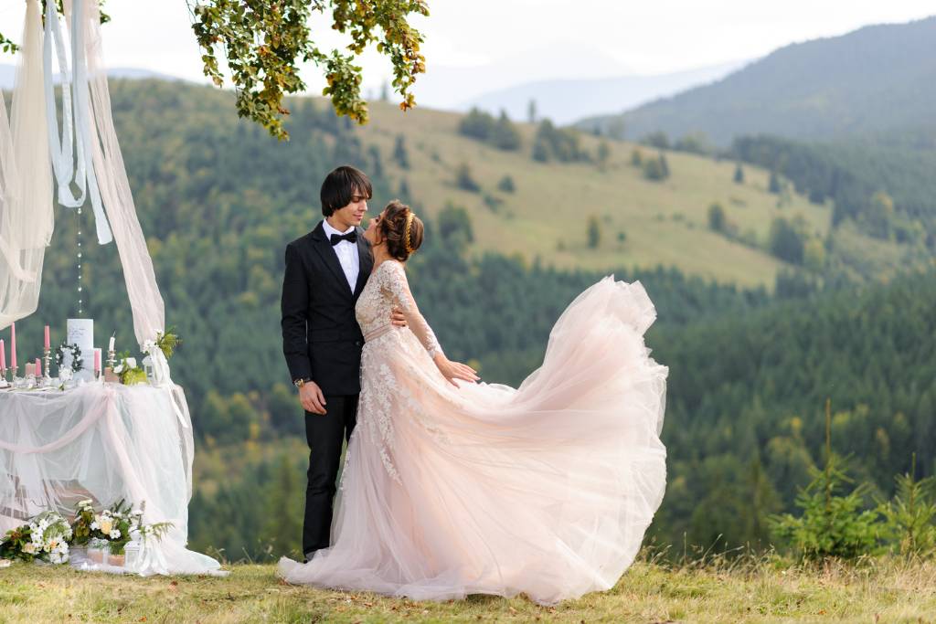 mountain view wedding