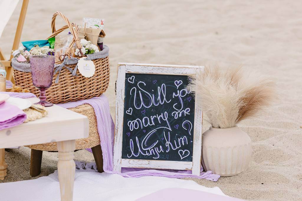 romantic picnic setup