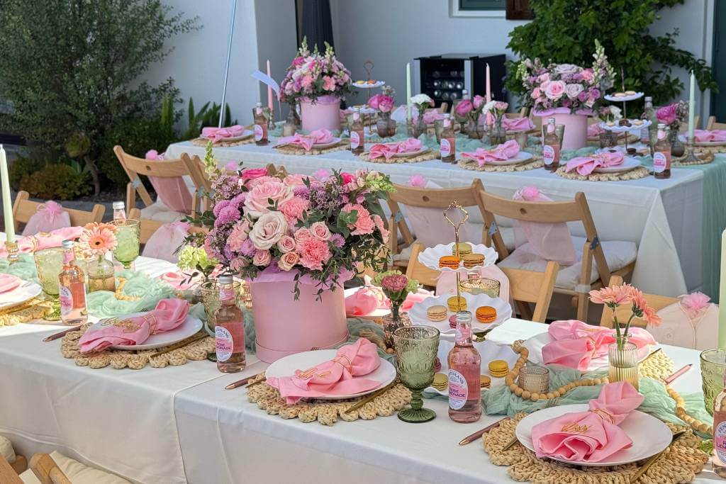 destination wedding reception table