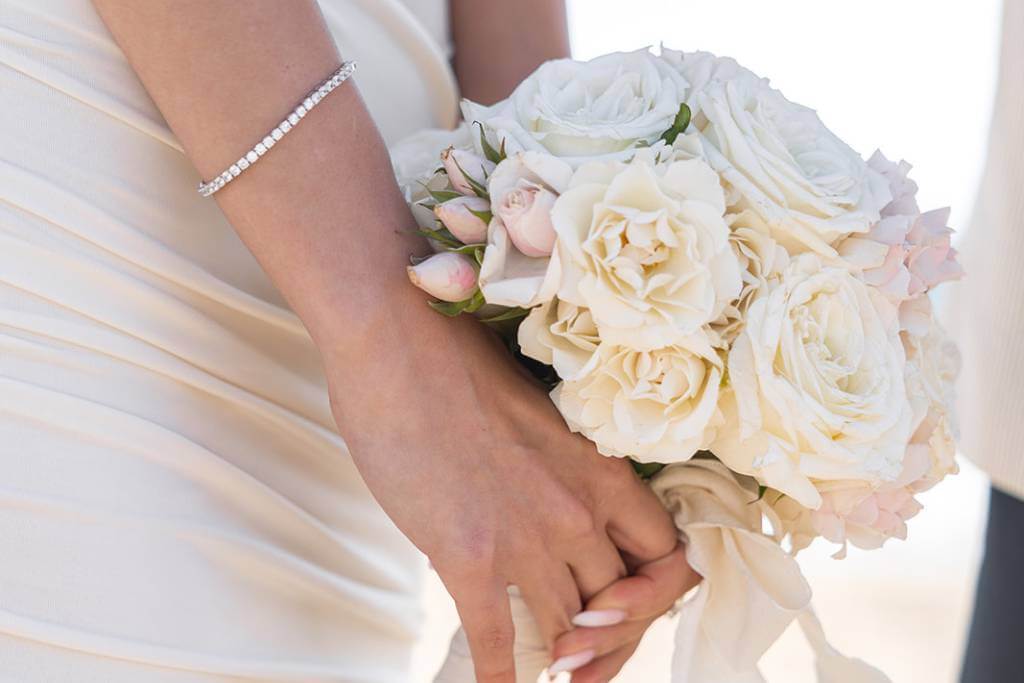 bridal bouquet for spring weddings