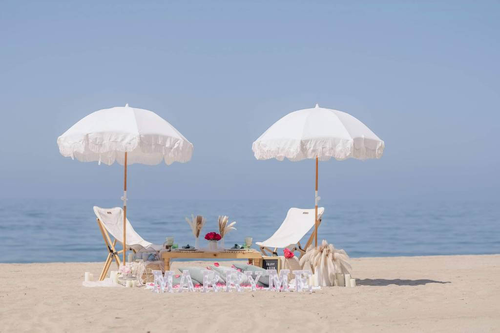 minimalist beach picnic setup