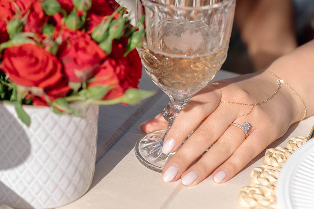 engagement ring champagne detail