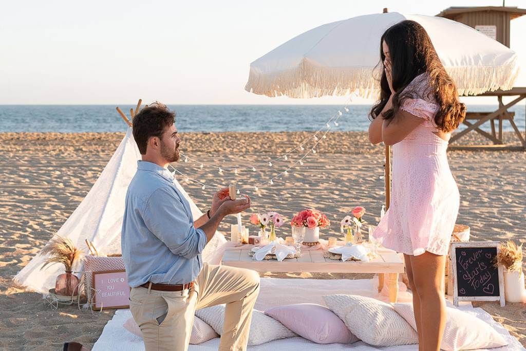 valentine's day beach picnic proposal